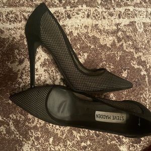 Steve Madden black mesh size 6 heels .